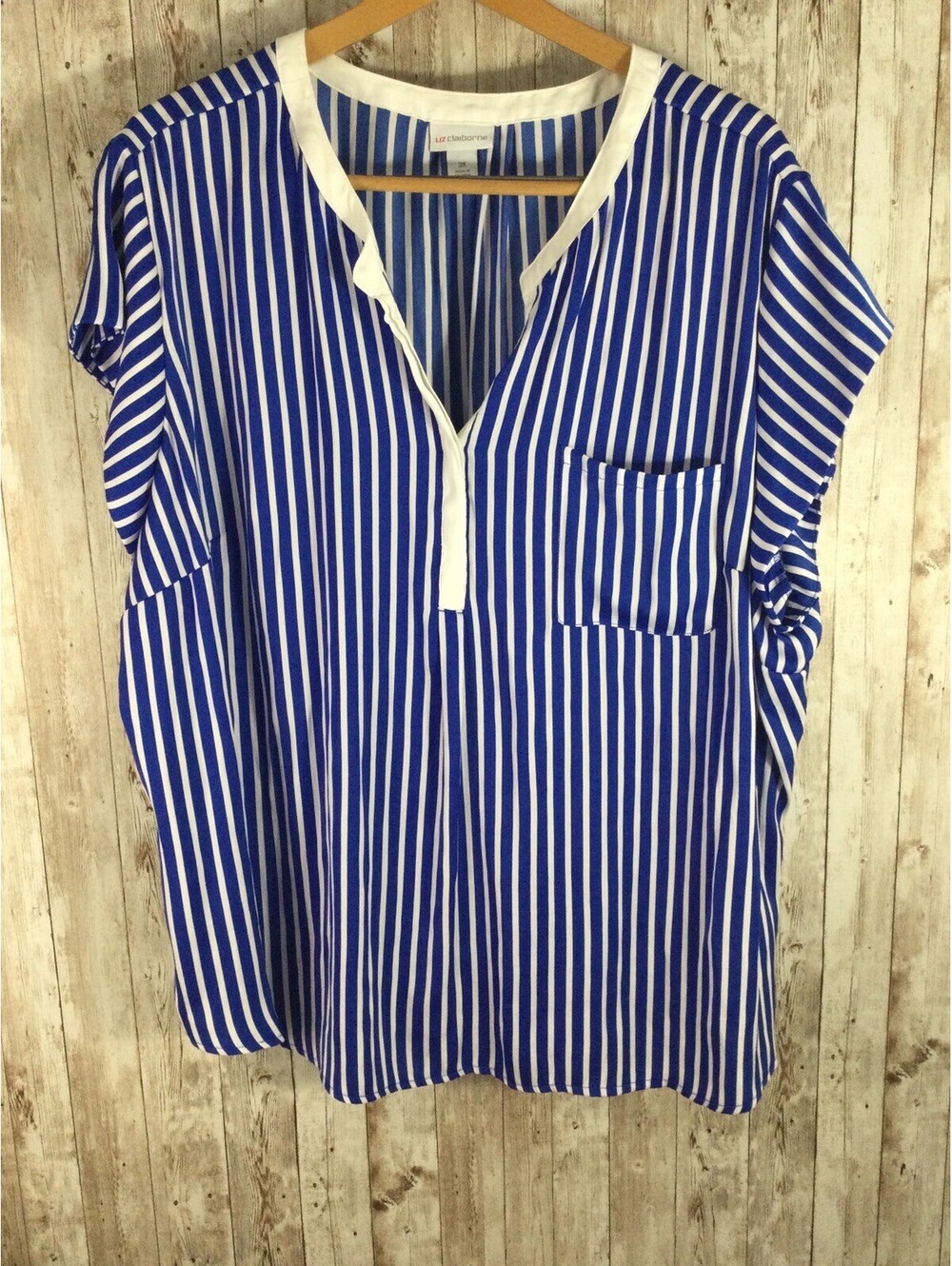 Liz Claiborne Women's 3X Blue White Stiped Cap Sleeve V Neck quarter Button down